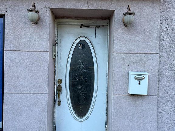 3rd image of 4 N Pearl St