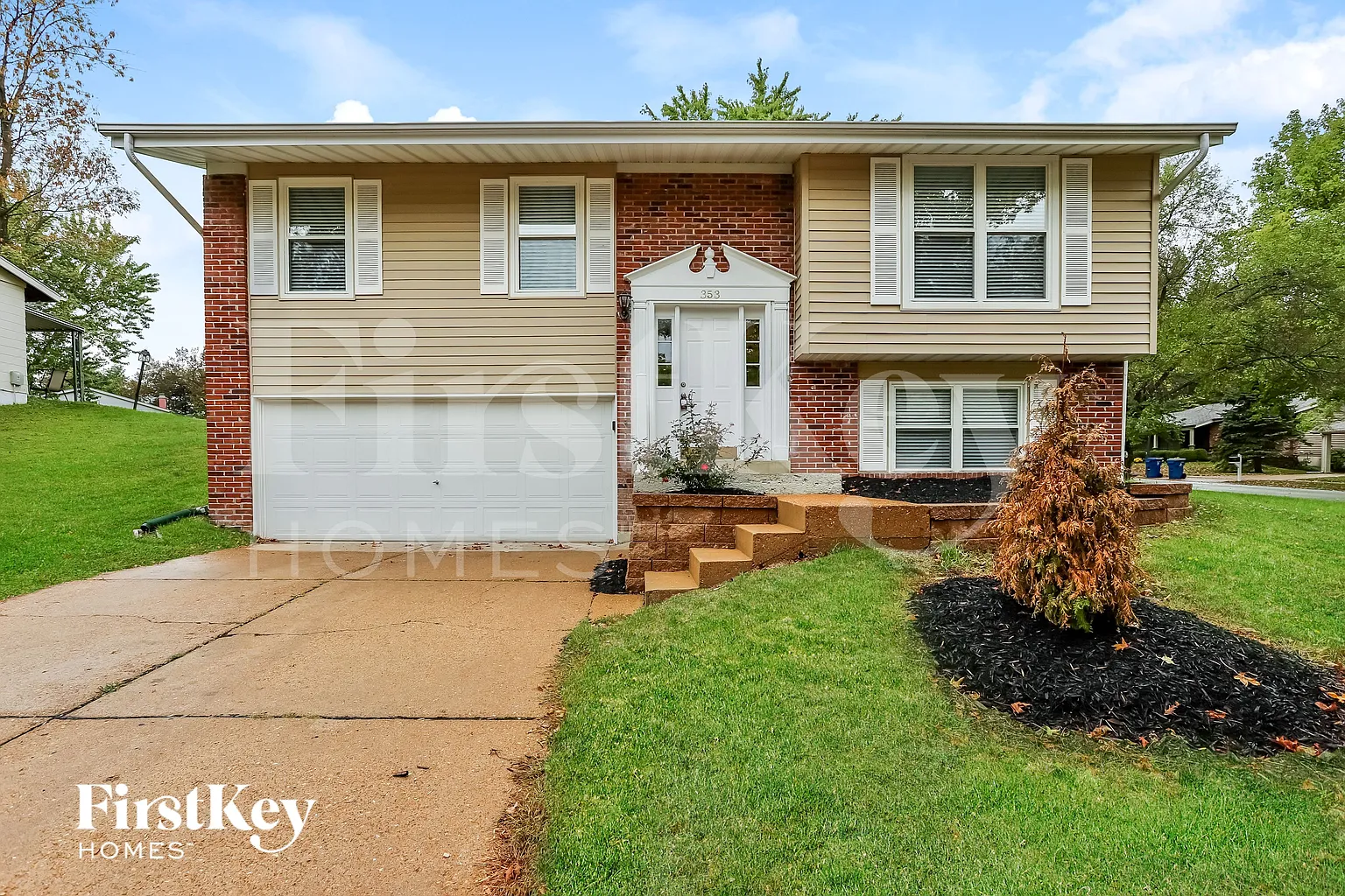 353 Marywood Ct photo 1