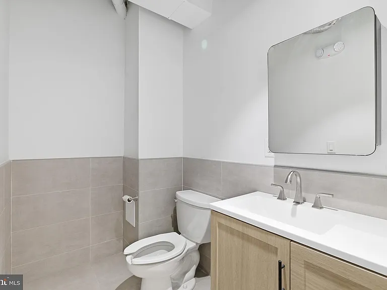915 N Broad St #601 — Photo 44