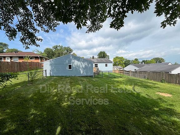 3rd image of 2009 Brell Dr