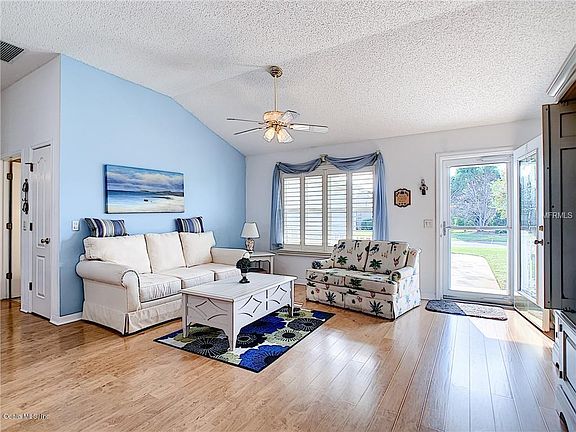 4th image of 1911 La Quinta Pl