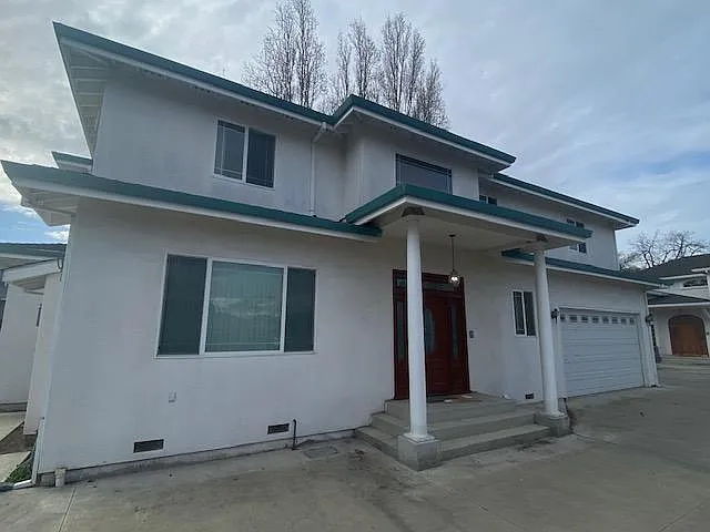 877 Donohoe St #B — Photo 14