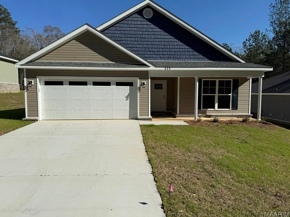 125 Curtis Cir