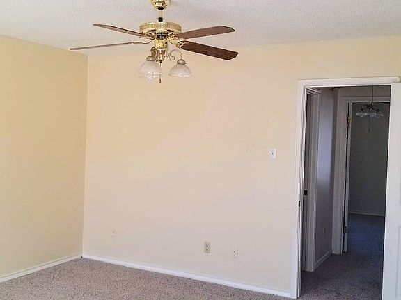 4th image of 142 Wellington Pl