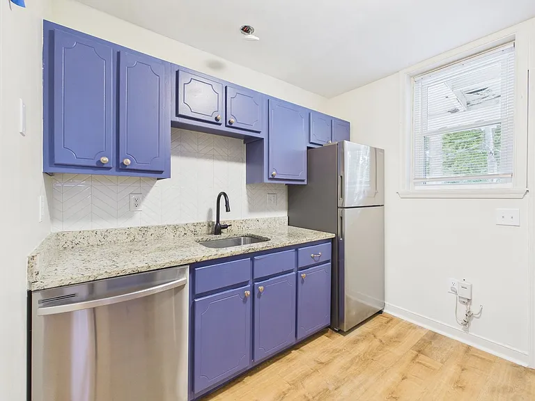 411 Gilmer St #B — Photo 18