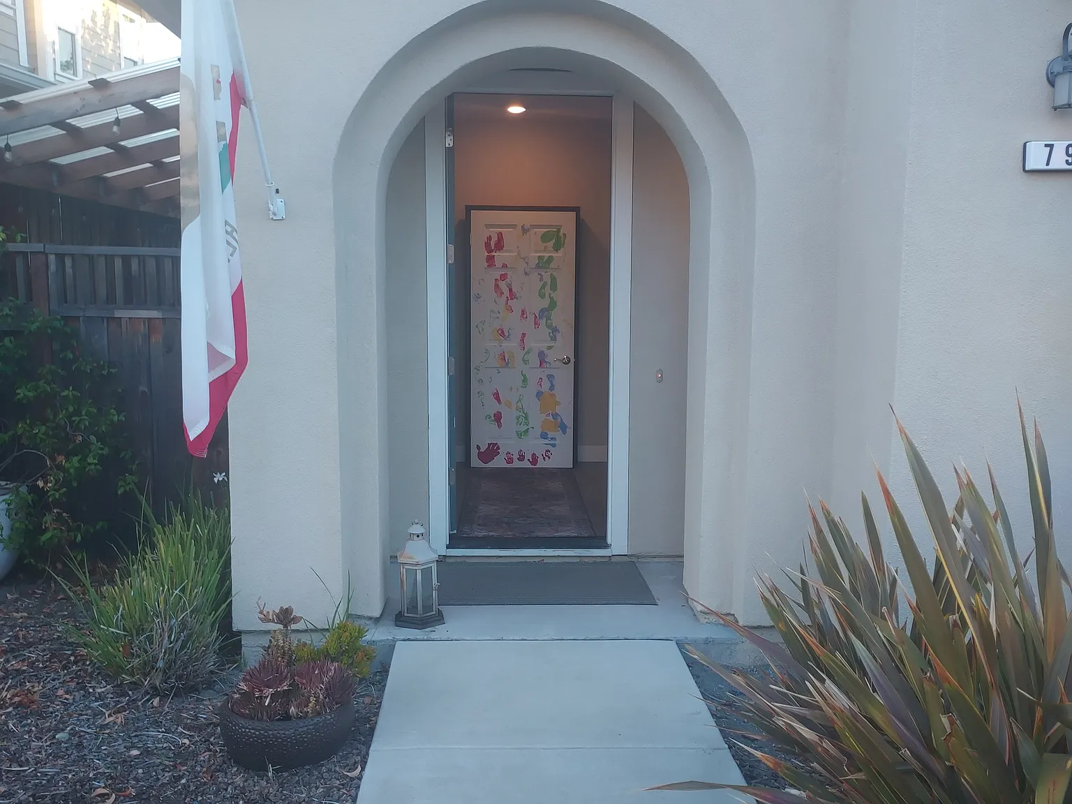 3 bed, 1960 sqft, $6,600 — Photo 3