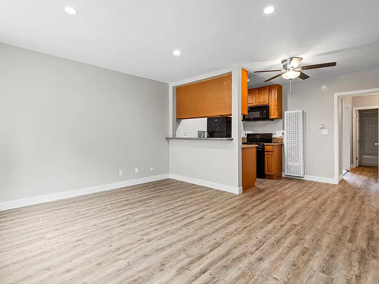 Parkview Terrace Apartments — Photo 53