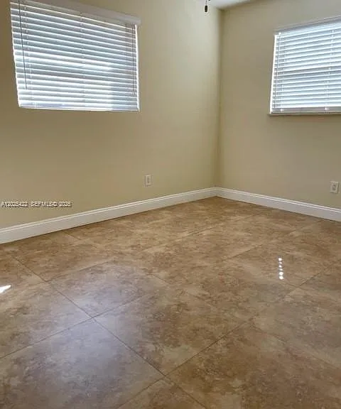 720 N 64th Ave — Photo 23