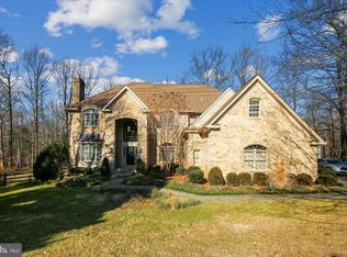 2988 Westhurst Ln, Oakton, VA 22124