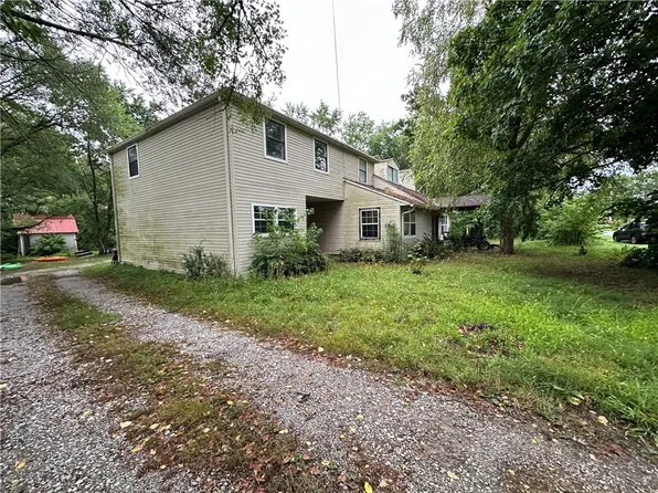 264 Walker, Gentry, AR 72734
