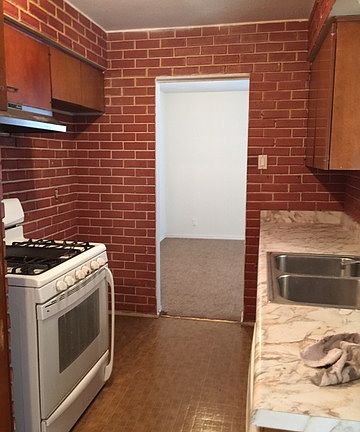 5th image of 4626 Hollyspring Dr
