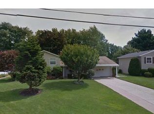 6389 Ambrose Dr, Mentor, OH