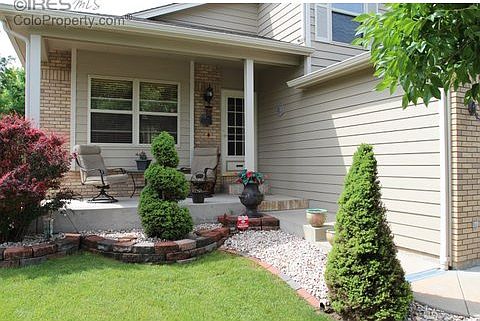 2nd image of 2492 Forsythia Dr