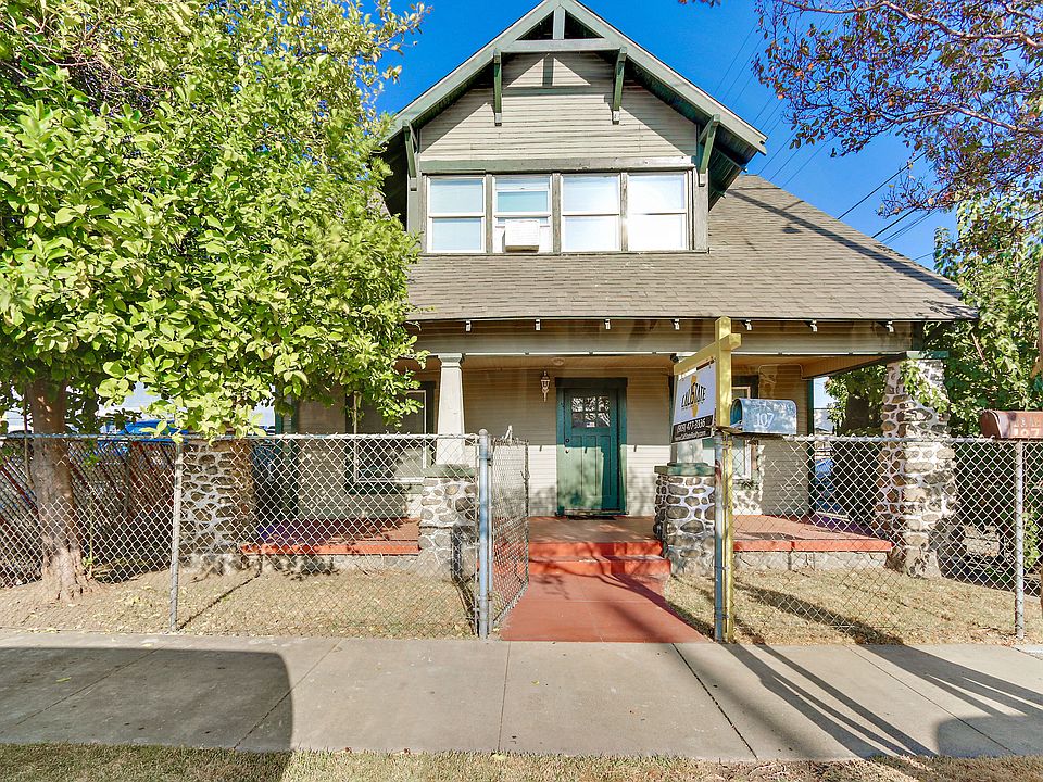 1st image of 107 S Malcolm Ave