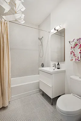 Sold by Compass | media 25