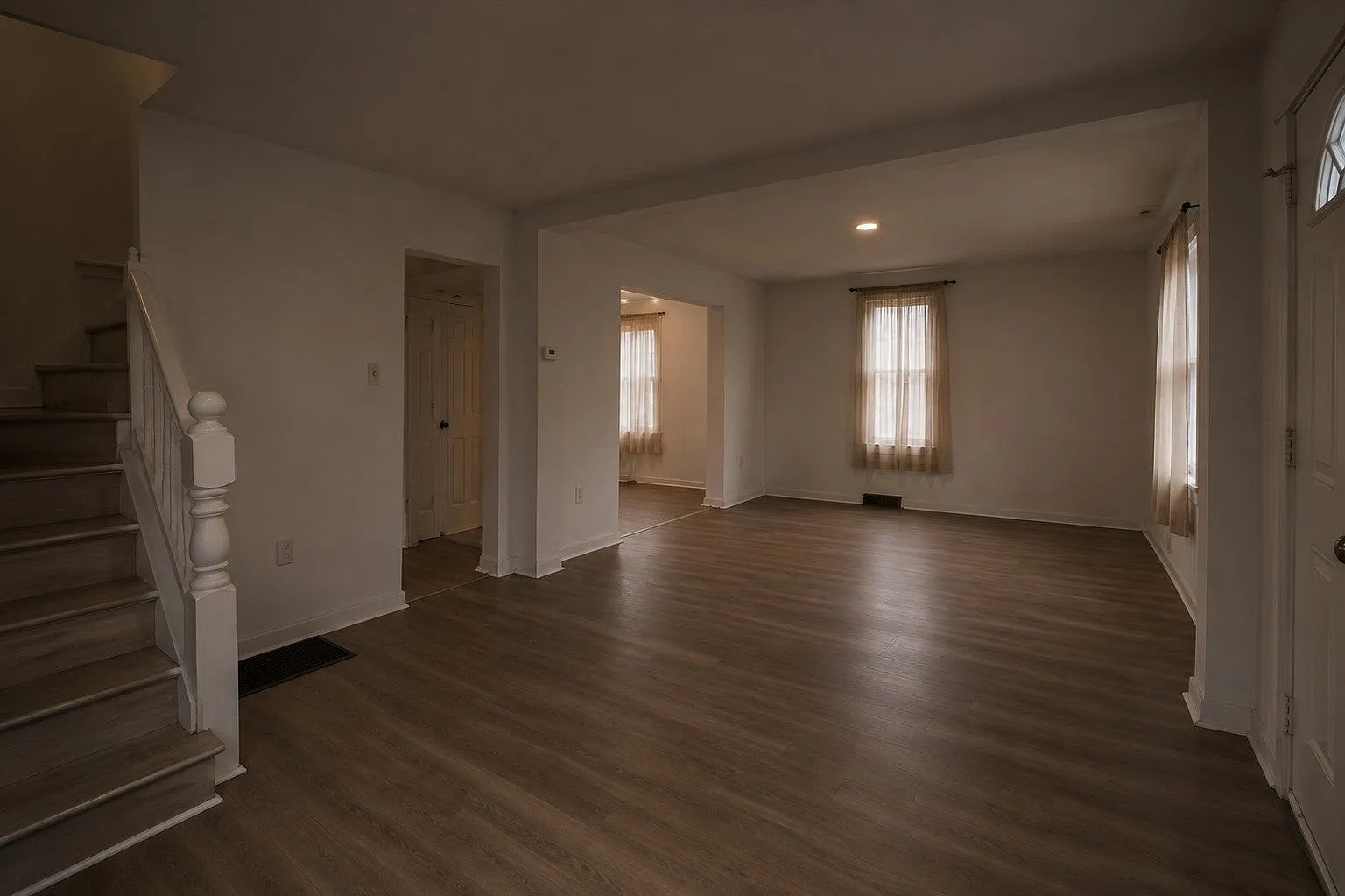 3 bed, 1.0 bath, 1367 sqft, $1,800 — Photo 4