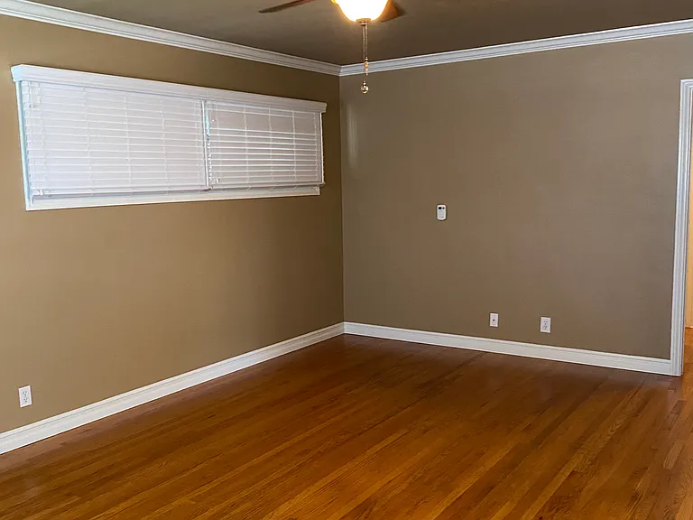 836 W Almond Ave — Photo 30