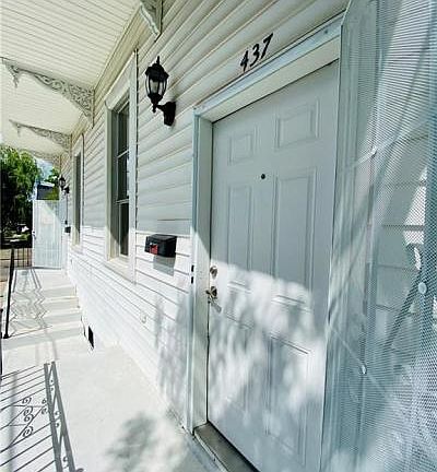 3rd image of 437 S Scott St