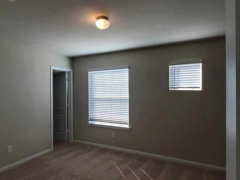 989 Marquis Dr — Photo 20
