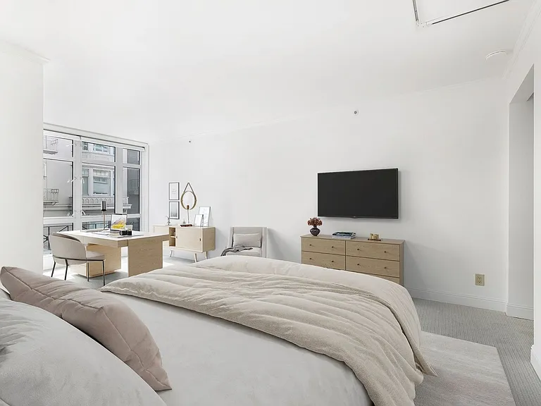 1340 Clay St #303 — Photo 6