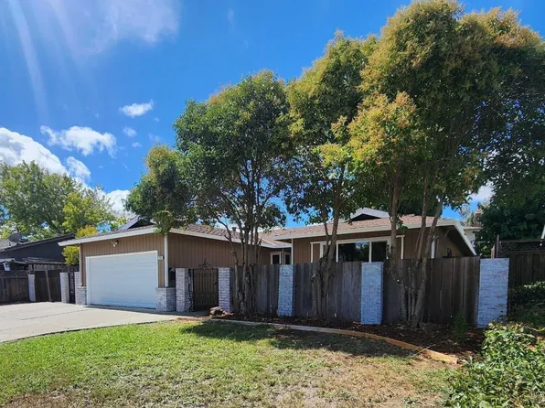 2207 Cunningham Dr, Fairfield, CA 94533