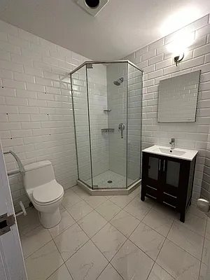 Rented by Ledvech Group | media 22