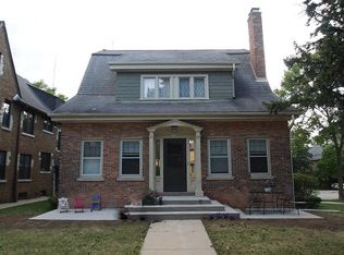 4189 N Bartlett Ave, Shorewood, WI 53211