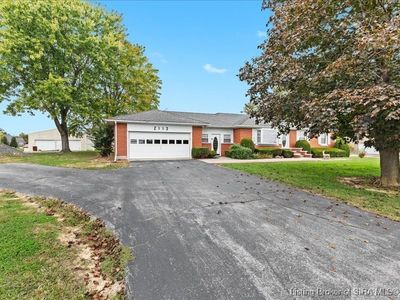 2113 Perry Crossing Road, Sellersburg, IN, 47172