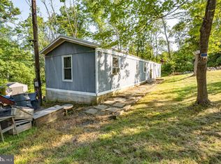 1517 Yarnall Rd, Pottstown, PA 19464