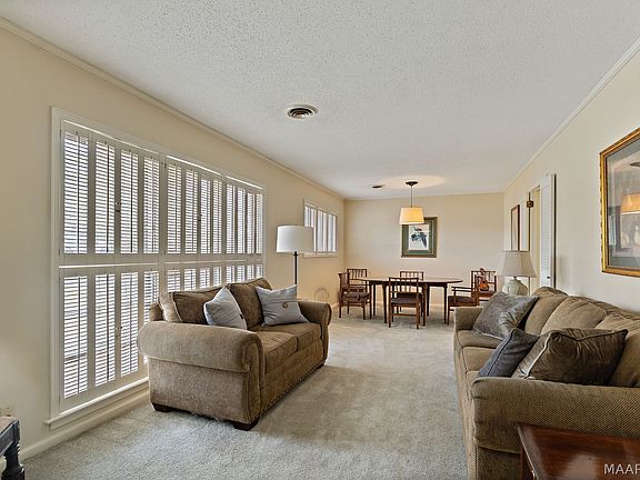 2nd image of 1848 Cairnbrook Dr