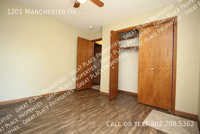 1201 Manchester Dr — Photo 26