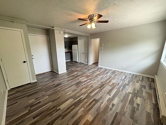 4th image of 3323 & 3325 Webster St #11