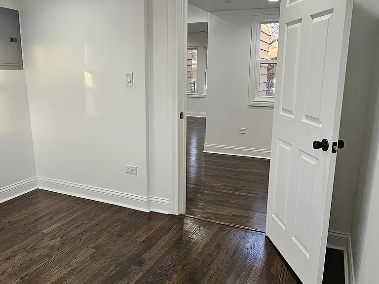 11712 S Harding Ave — Photo 26