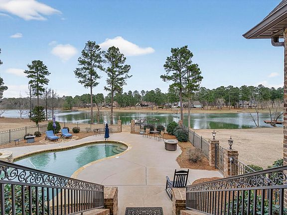 2nd image of 2008 Potters Rd