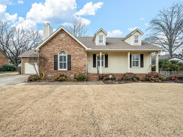 1206 Coventry Ln, Murfreesboro, TN 37128