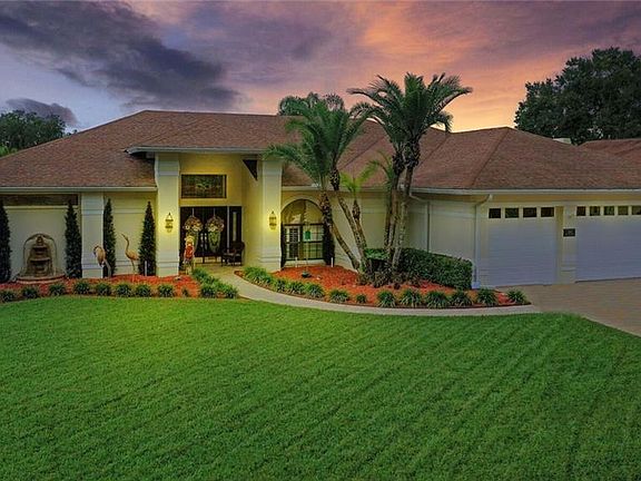 3rd image of 3009 Pine Club Dr