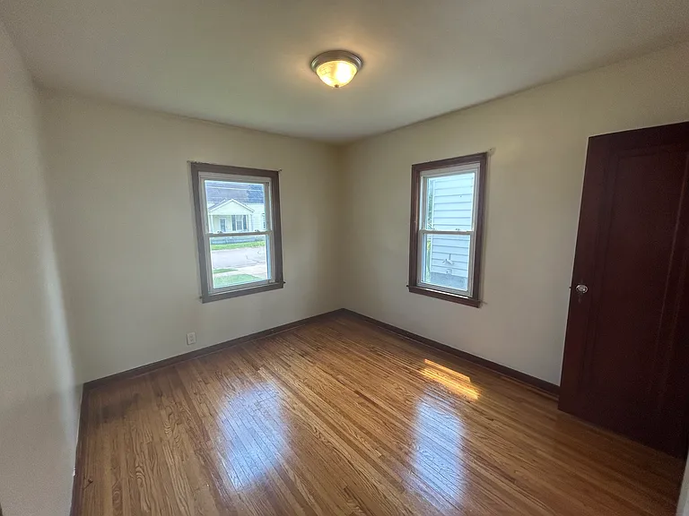 824 Keck Ave — Photo 5