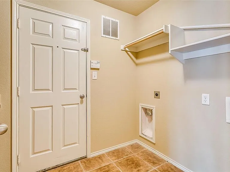 7405 Innisbrook Ln — Photo 14