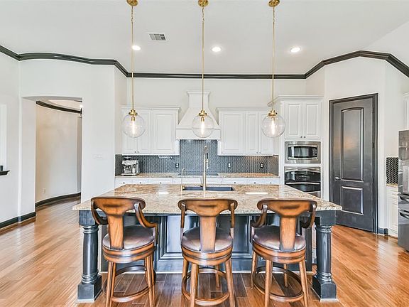 4th image of 12506 Prairie Mill Lane