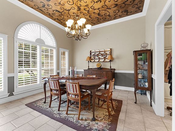 4th image of 4121 Springfield Ct