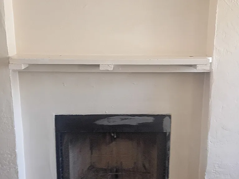 205 Princeton Dr SE — Photo 2
