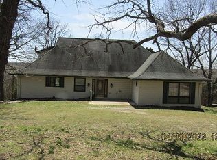 3740 Ridge Rd, New Bloomfield, MO 65063