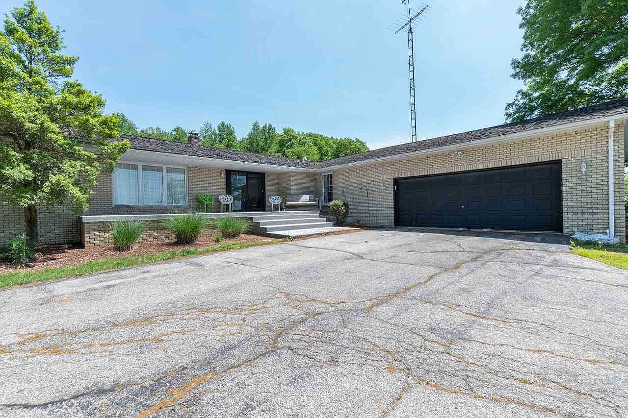 5896 E Dubois Cuzco Rd, Dubois, IN 47527 Zillow