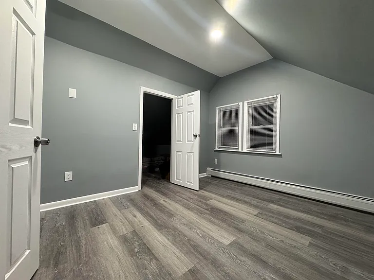 225 E 19th St #2 — Photo 6