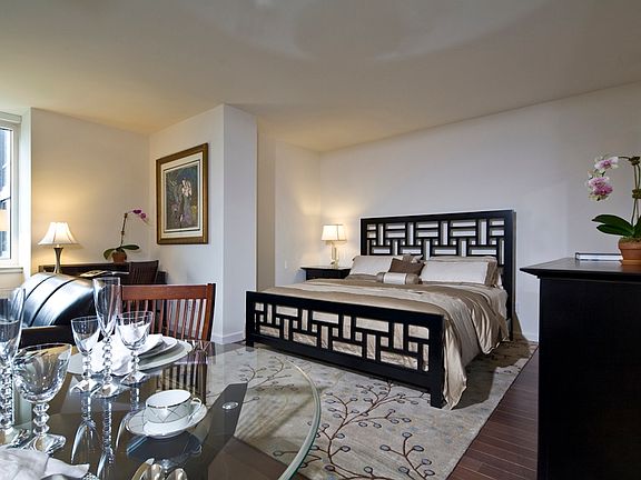3rd image of 200 E End Ave APT 12M