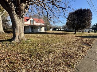 311 W Linden Ave, Hohenwald, TN 38462