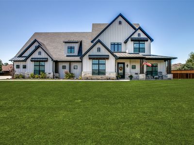 150 Concorde Cir, Cresson, TX, 76035