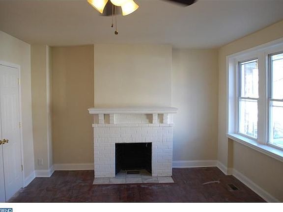 5th image of 946 E Stafford St
