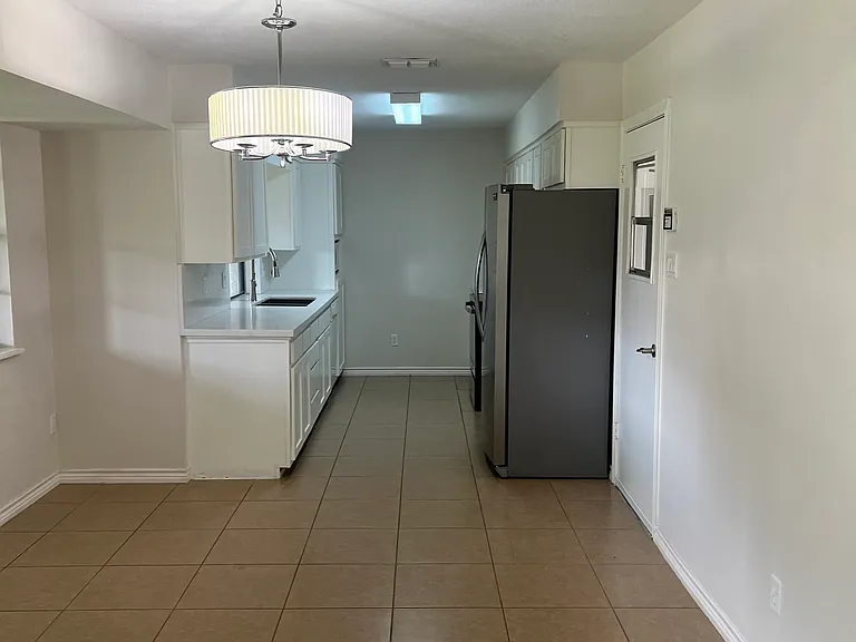 3313 Kiwi St — Photo 13