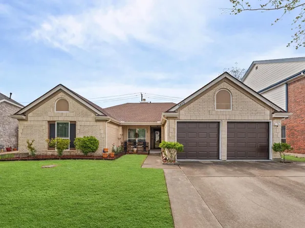 3823 Redbud Dr, La Porte, TX 77571